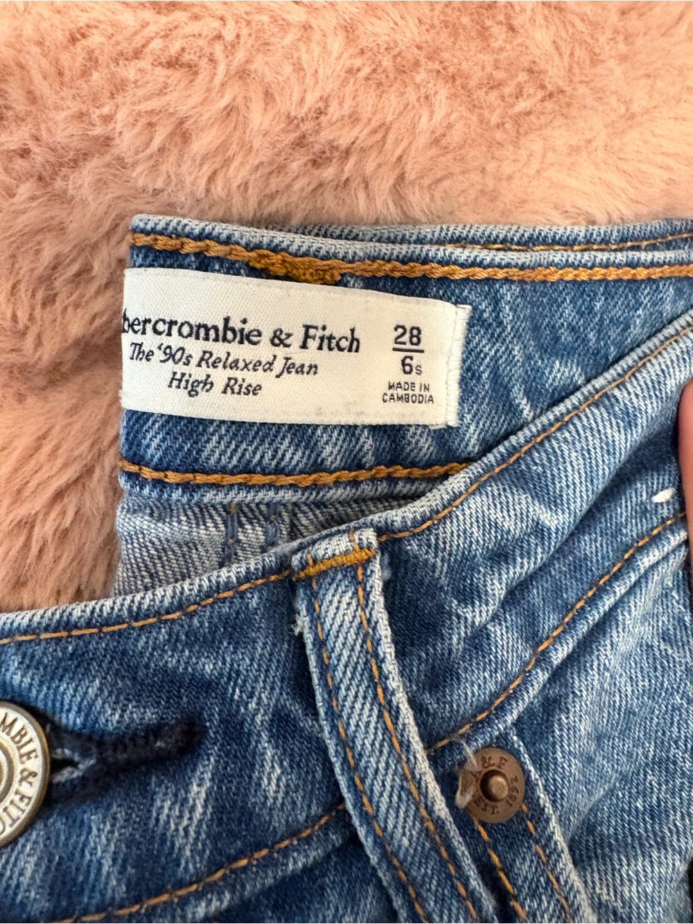 Abercrombie & Fitch Light Blue High-Rise Relaxed Jeans